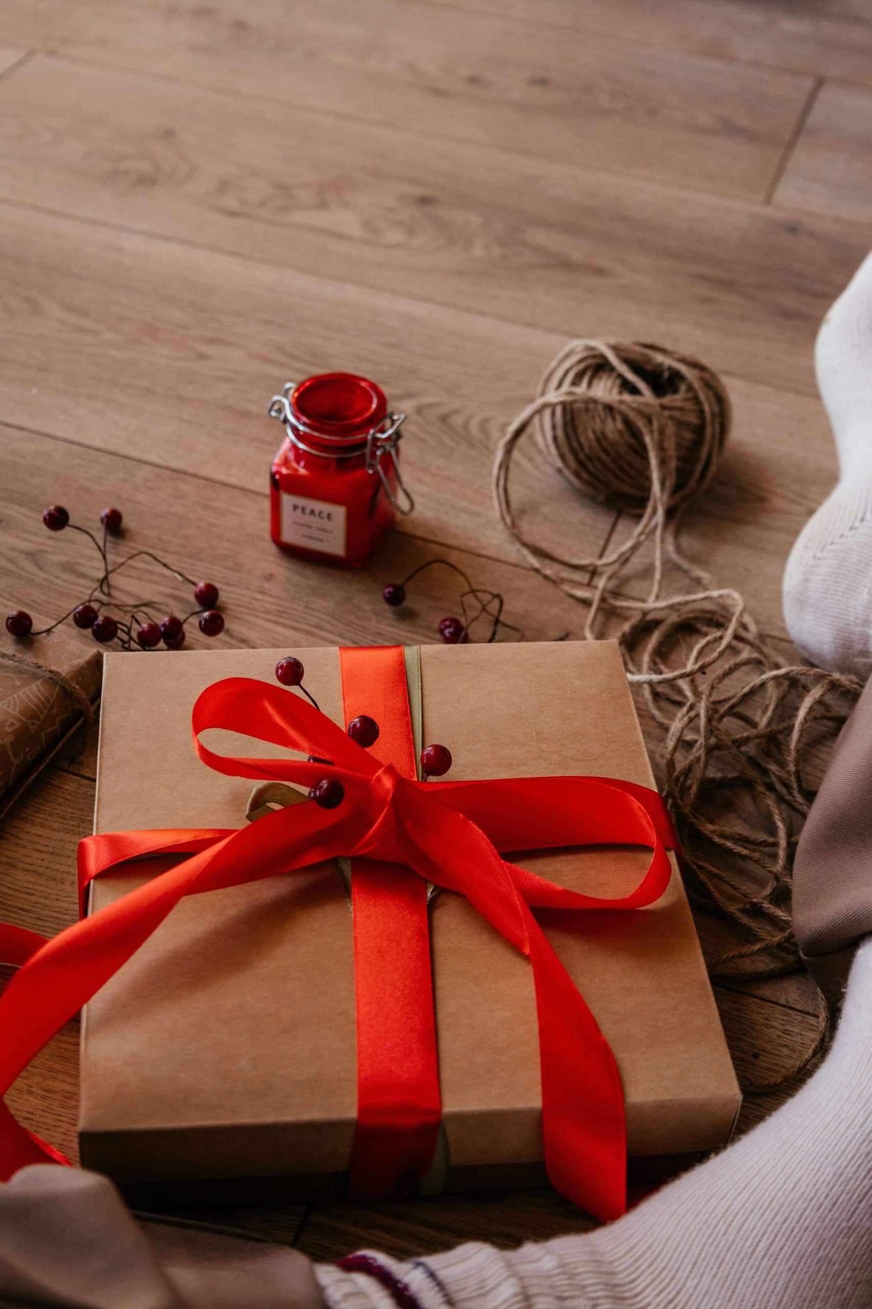 60 Best Gift Ideas + Expert Tips for Gracefully Passing On Unwanted Gifts